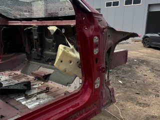 четверть передняя правая, Tesla Model S 1 поколение [рестайлинг] 2016-2021