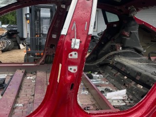 стойка кузова центральная левая, Tesla Model S 1 поколение [рестайлинг] 2016-2021