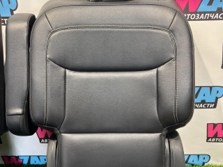 комплект сидений (салон), Ford Explorer 6 поколение U625 2019-2024