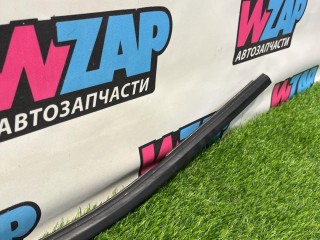 молдинг стекла двери задней левой, GMC Terrain 2 поколение 2017-2021