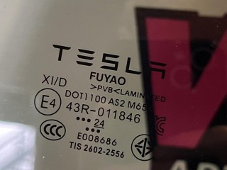 стекло двери задней левой, ориг. номер 43R011846, Tesla Model 3 2 поколение 2024-2026