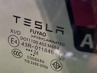 стекло двери передней правой, ориг. номер 43R011846, Tesla Model 3 2 поколение 2024-2026