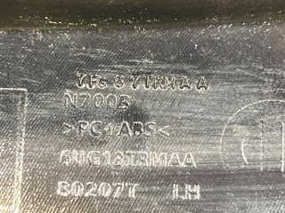 молдинг переднего бампера левый нижний, ориг. номер 7FG67TRMAA, Jeep Wagoneer 3 поколение 2021-2026