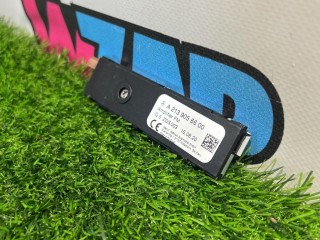 усилитель антенны, ориг. номер A2139056600, Mercedes-Benz GLA H247 2020-2023