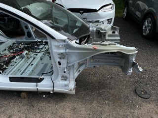 четверть передняя правая Tesla Model 3 2 поколение 2024-2026