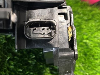 замок двери передней правой, ориг. номер 1738945-00-E, Tesla Model 3 2 поколение 2024-2026
