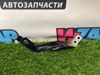 кронштейн крыла передний левый, ориг. номер 17A941057, Volkswagen Jetta 7 поколение 2018-2022
