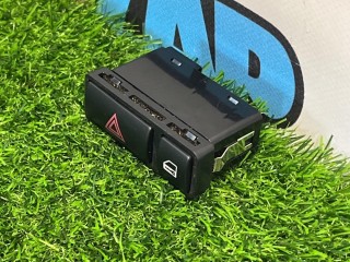 кнопка аварийной сигнализации, ориг. номер 8368920, BMW M3 E46 1999-2006
