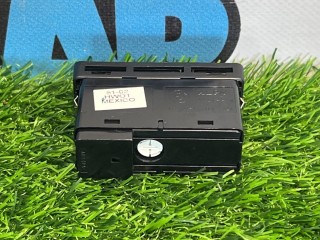 кнопка аварийной сигнализации, ориг. номер 8368920, BMW M3 E46 1999-2006