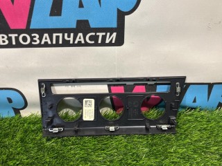 декоративная накладка центральной консоли, ориг. номер 17B863041A, Volkswagen Jetta 7 поколение 2018-2022