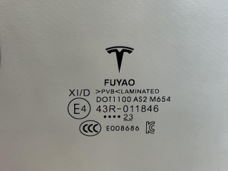стекло двери передней правой, ориг. номер 43R011846, Tesla Model Y 1 поколение 2020-2026