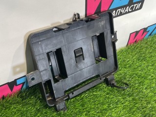 Кронштейн блока управления двигателем, ориг. номер 84235990, GMC Terrain 2 поколение 2017-2021