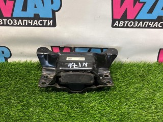 подушка крепления двигателя, ориг. номер 5QM199555, Volkswagen Jetta 7 поколение 2018-2022