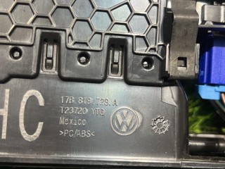дефлектор обдува салона центральный, ориг. номер 17B819728A, Volkswagen Jetta 7 поколение 2018-2022