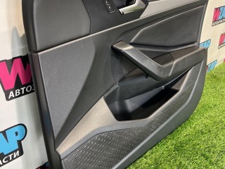 обшивка двери передней правой, ориг. номер 17B867012Q, Volkswagen Jetta 7 поколение 2018-2022