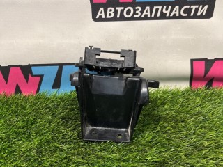 Кронштейн крепления радара, ориг. номер 1128429-00-C, Tesla Model X 1 поколение 2015-2021