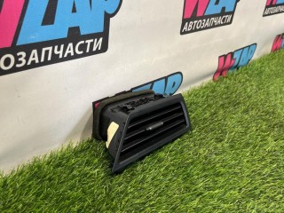 дефлектор обдува салона правый, ориг. номер 17B819704F, Volkswagen Jetta 7 поколение 2018-2022