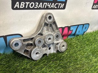 кронштейн коробки (балка кпп), ориг. номер 60006232, Chevrolet TrailBlazer 3 поколение [рестайлинг] 2023-2026