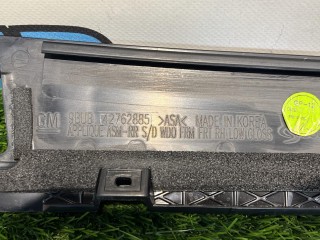 молдинг двери передней правой, ориг. номер 42762885, Buick Encore GX 1 поколение 2019-2023