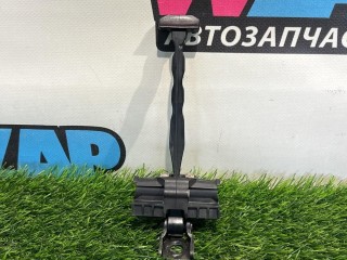 ограничитель открывания двери задней правой Tesla Model 3 1 поколение 2017-2021