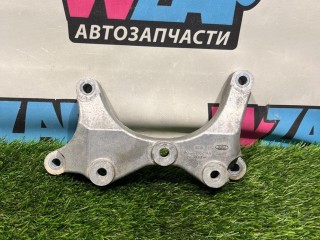 подушка крепления КПП Ford Mustang 6 поколение S550 [рестайлинг] 2017-2026, JR3C7B152AA