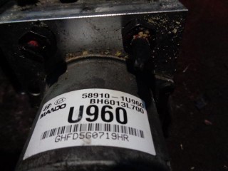 Блок ABS, ориг. номер 589101U960, Kia Sorento 2009-2012