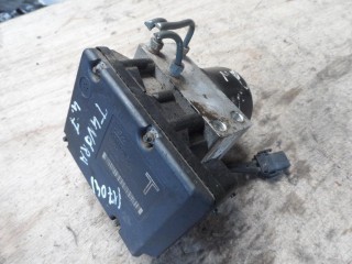 Блок ABS Toyota Tundra 1999-2002, 445000C040