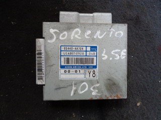 Блок управления КПП Kia Sorento 2002-2006, 954404A704
