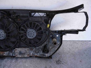 Телевизор Audi A4 2000-2006, седан