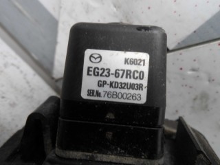 Камера заднего вида, ориг. номер EG2367RC0, Mazda CX7 2006-2009