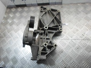 Кронштейн генератора, ориг. номер 038903143AE, Volkswagen Golf 2003-2009