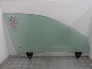 Стекло двери передней правой, Audi A4 2000-2006