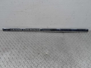 Накладка двери (Молдинг) Jeep Grand Cherokee 2007-2010, внедорожник 5 дв.