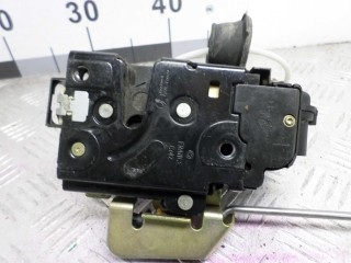 Замок двери передней правой Audi A4 1999-2001, седан