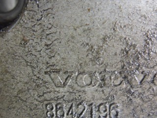 Кронштейн двигателя, ориг. номер 8642196, Volvo V70 2000-2004