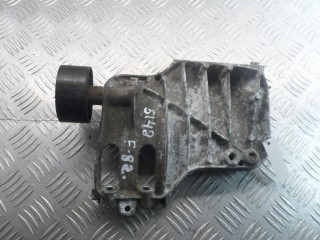 Кронштейн компрессора кондиционера BMW F82 - 2014-2017, 3.0 л, МКПП, 7585167