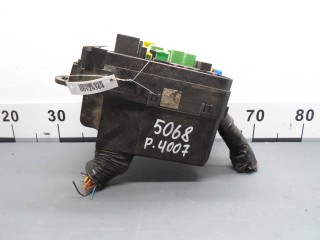 Блок предохранителей Peugeot 4007 2007-2012