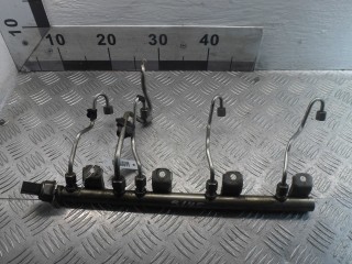 Топливная рампа BMW 7-Series F01,F02 - 2008-2012, 4.4 л, бензин, 7537319