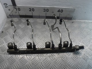 Топливная рампа BMW 7-Series F01,F02 - 2008-2012, 4.4 л, бензин, 7537319