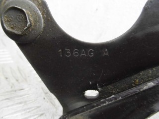 Петля капота правая, Chrysler 300M 1998-2004