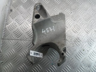 Кронштейн Audi A8 2002-2005, седан, 4E0199370T