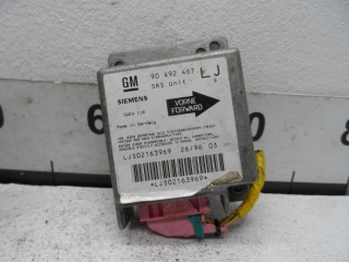 Блок управления подушек безопасности Opel Omega 1999-2004, 90492467