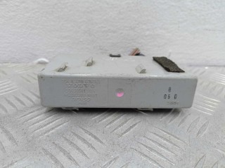 Блок управления центральным замком Volvo V40 1999-2002, 30630081