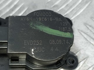 Моторчик заслонки печки, ориг. номер AV6N19E616BA, Ford Escape 2012-2015