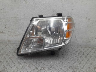 Фара левая Nissan Frontier 2004-2010