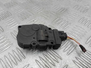 Моторчик заслонки печки Jaguar XE 2015-2019, 2.0 л, АКПП, EFB497