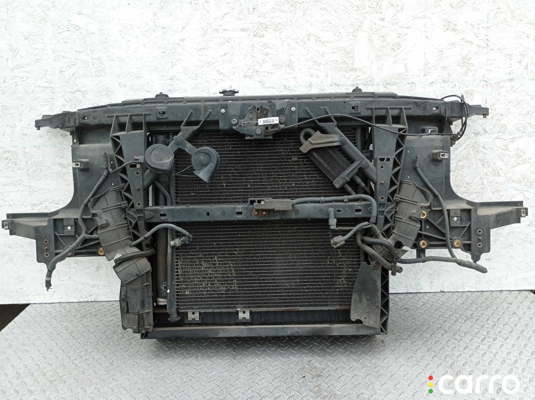 Диффузор Nissan Titan 2004г. - фото №1