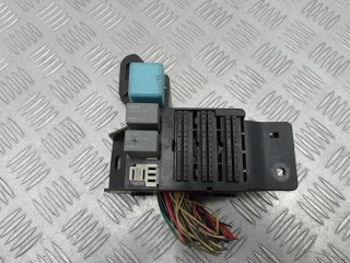 Блок предохранителей Toyota Matrix 2004-2008