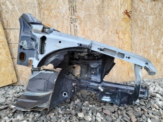 Четверть передняя правая Audi A4 1994-1997, седан