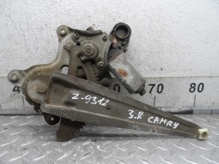 Стеклоподъемник задний правый Toyota Camry 2001-2004, седан, левый руль, 95720AA050